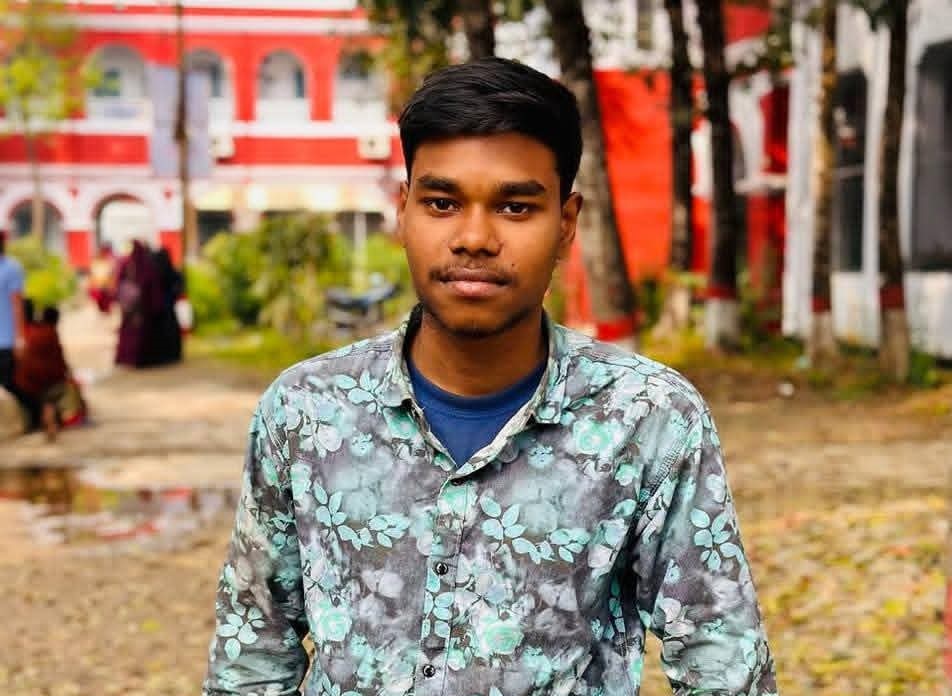 শব্দদূষণে থমকে যাওয়া রাত: আমাদের উল্লাস কি অন্যের দীর্ঘশ্বাস?